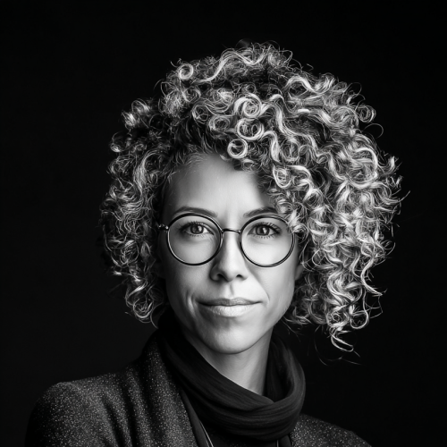 mindfeeder_Female_42_Latina_leader_with_15_years_in_architect_5ec26226-797d-48a2-b2cc-50ae3e82186a_1